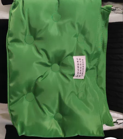 秋冬休闲大容量包包女新款小众设计单肩斜挎奶...