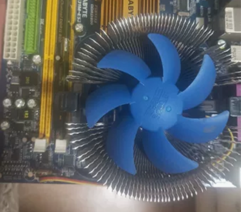 电脑主板，技嘉g31加e2210cpu.加...