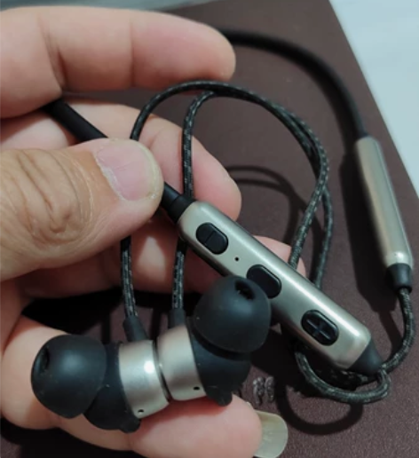 漫步者w300Bt蓝牙挂脖运动耳机 自用蓝...