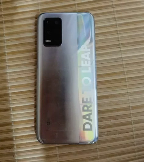 真我Q3  5G手机，入手不到五个月，当备...