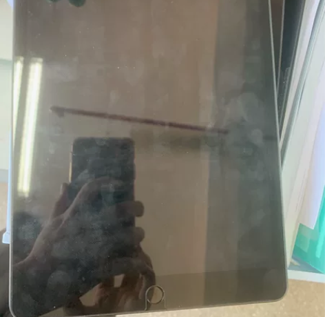 ipad8代2020 128 无划痕无磕碰...