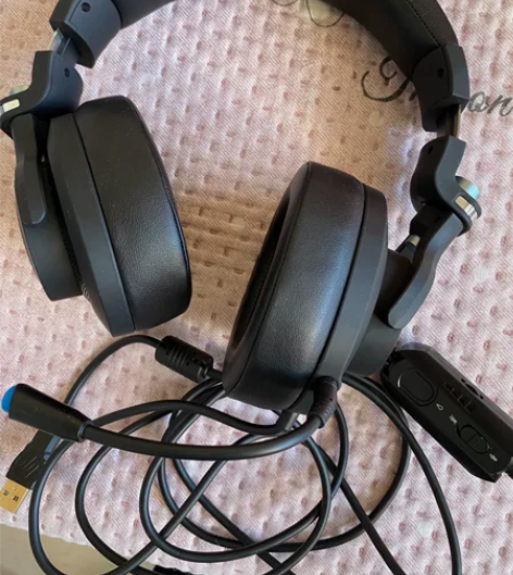 惠普耳麦 这是一款惠普耳麦，官方店购买，戴...