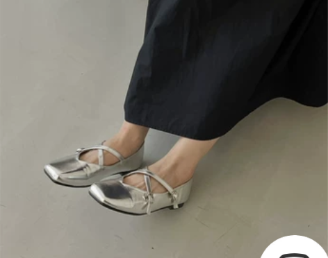 韩版复古单鞋女夏新款方头浅口交叉一字扣带平...