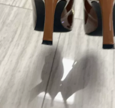 香蕉跟方头金属方扣高跟鞋单鞋浅口…36码仅...