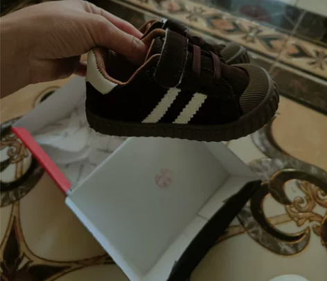 单鞋  深咖色 软底的   9成新 没穿几...