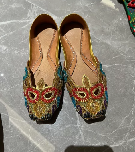 尼泊尔手工串珠单鞋 两双可以分开买～ 18...