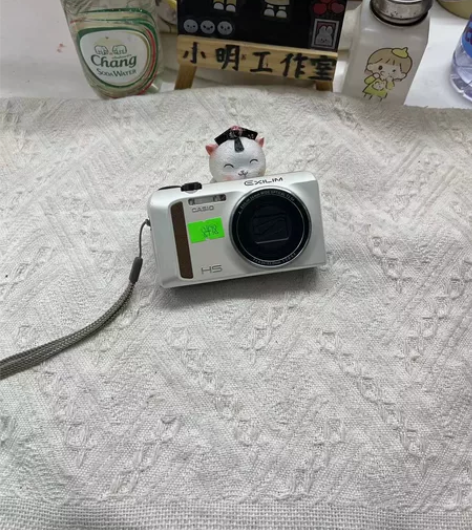 [钉子]卡西欧EX-ZR400 是一款 1...