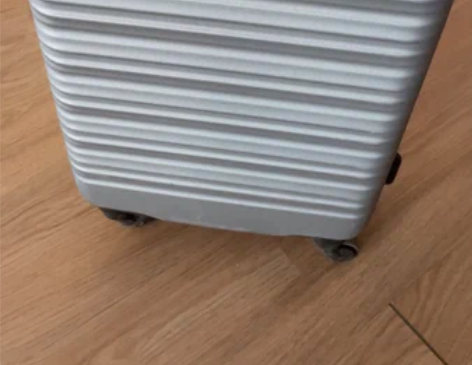 外交官登机箱，有磨损 感兴趣的话点“我想要...