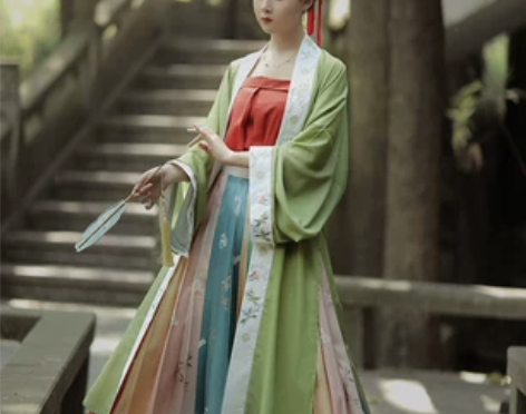 兰若庭 汉服 宋制 百迭  渐变 绣花 此...