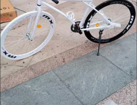 【特价处理】死飞自行车男成年人女变速破风公...