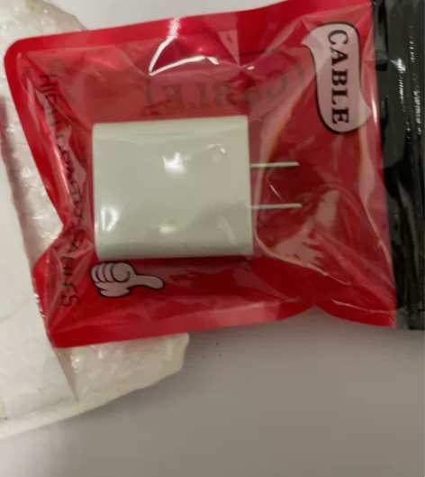 全新5v2a快充充电头，直接拍 感兴趣的话...