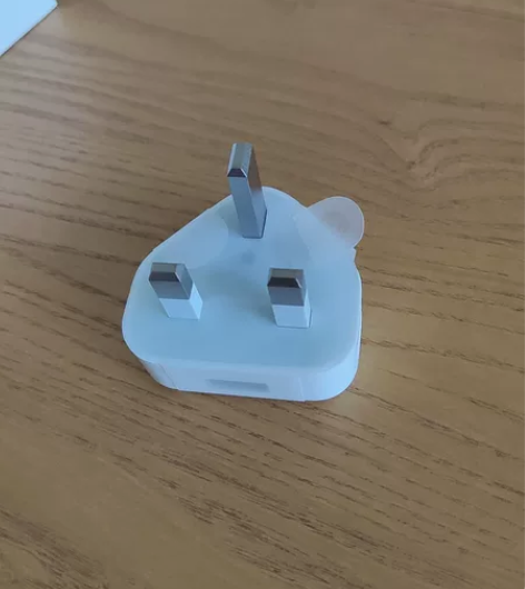 苹果手机原装港版充电头 感兴趣的话点“我想...