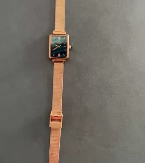 京东上给老婆买的生日礼物,经典手表,LOL...