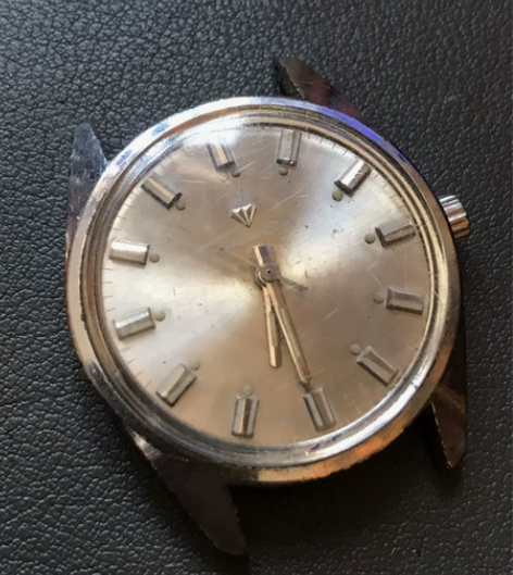 少见带夜光点的半钢老钻石表 论质量钻石名副...