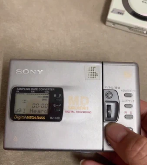 Sony索尼md随身听MZ-R30索尼md...