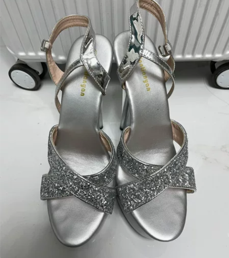 车模走秀，宴会演出，T台走秀，婚纱旗袍礼仪...