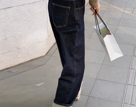 高腰牛仔裤秋季女2021年秋装新款欧货休闲...
