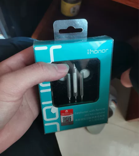 荣耀耳机半入式，线控正常，有一边不响了 感...