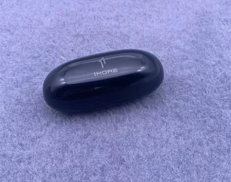 万魔一代耳机，黑色款99新，一直没用便宜卖...