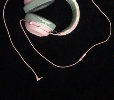 雷蛇粉晶猫耳耳机（含耳朵） 官方旗舰店购入...