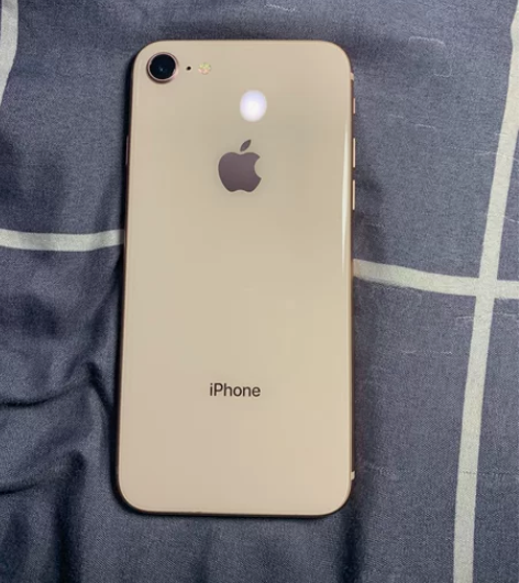 苹果8，99新，全网通，64G，美版，无锁...