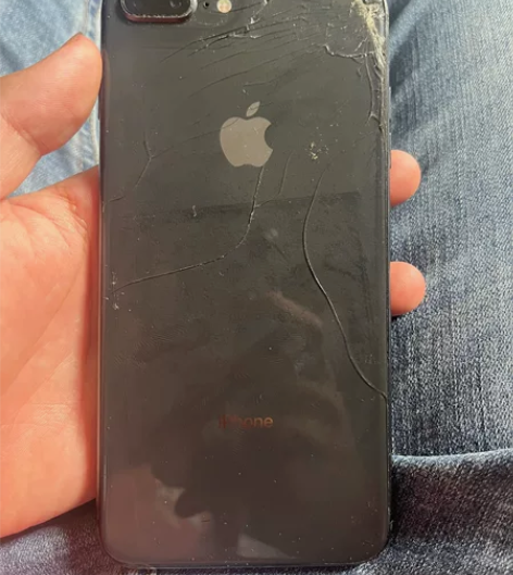 苹果8plus 64g 国行 自用nb 看...