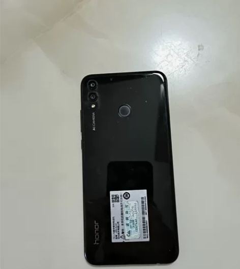 荣耀8x闲置出售，9成新，6*64的 感兴...