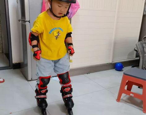旱冰鞋 溜冰鞋儿童初学者全套装专业旱冰滑冰...