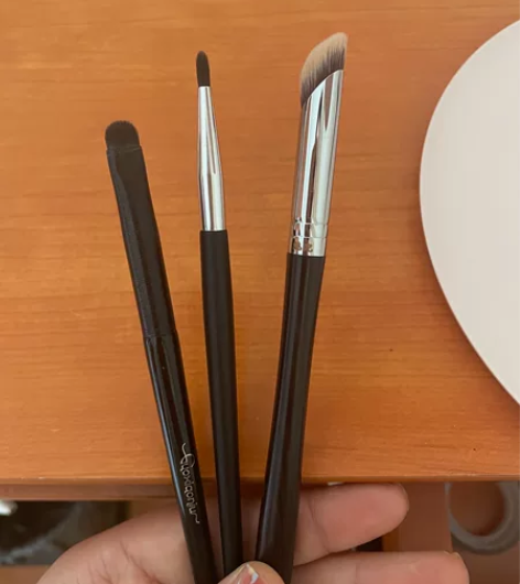 三把全新刷子20包邮 从左到右：1.郭小妞...