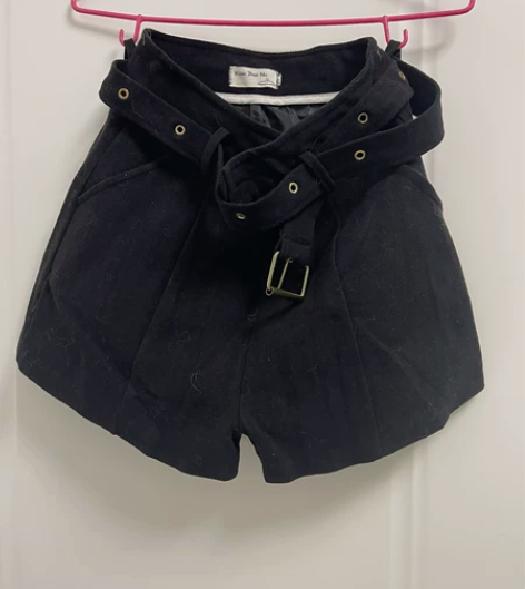 毛呢短裤，仅试穿，全新 感兴趣的话点“我想...
