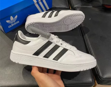Adidas阿迪轻便板鞋199包邮 码数:...