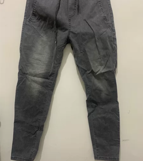 男士浅灰色直筒牛仔裤 松紧带腰29码 全新...