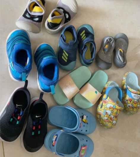 鞋内长14 ，全部一起50块钱，其中三双是...