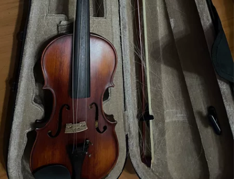 残值儿童小提琴，如图 需要换线.........