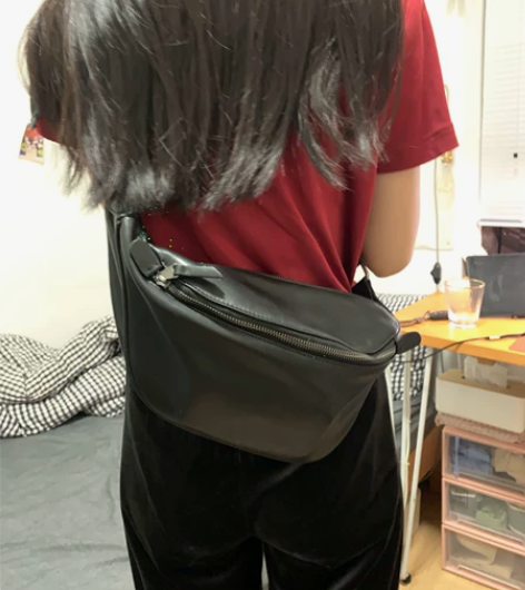 真皮潮流女百搭简约胸包软皮小挎包男士单肩包...