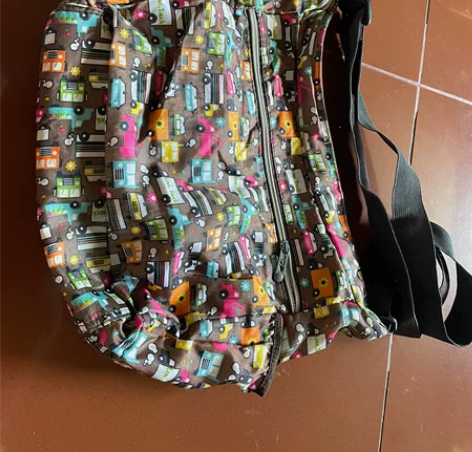 女士挎包，老年女士出行适用，适合日常使用，...