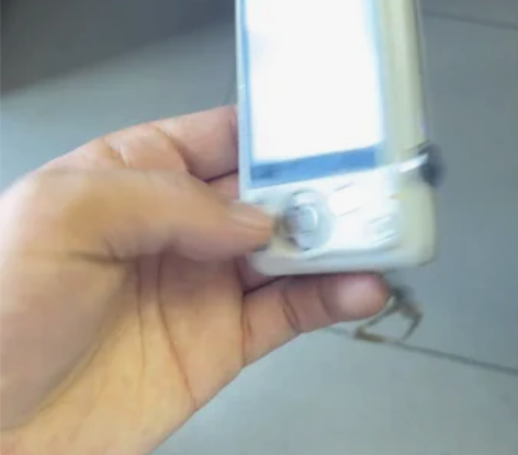 就是屏幕没有显示没有维修过，卡西欧ZS35...