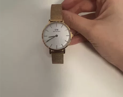 DW手表，代购入手，和朋友一人买一套还有手...