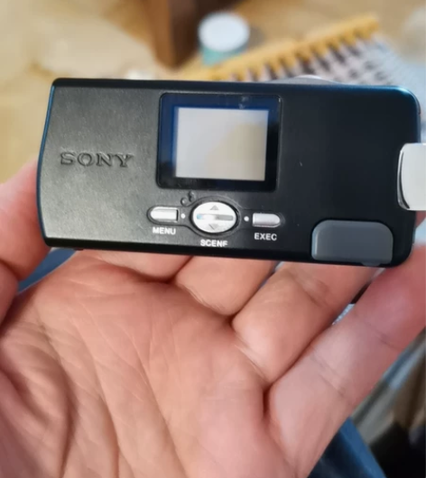 索尼  产地日本 感兴趣的话点“我想要”和...