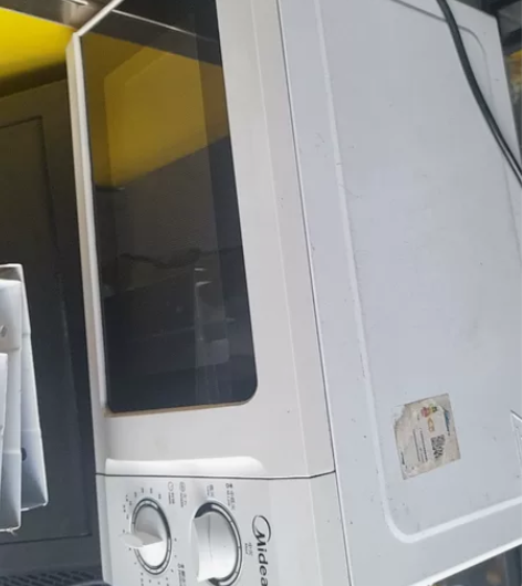 美的微波炉9成新，需要的联系，有两台。 感...