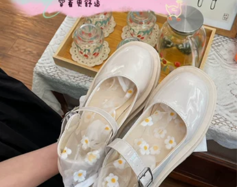 ?南在南方女鞋新款2021爆款小皮鞋漆皮圆...