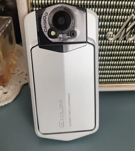 卡西欧自拍相机ex-tr100日版 触摸屏...