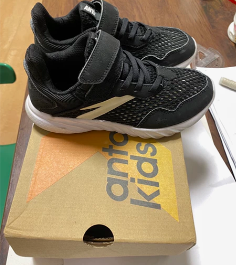 安踏34码男童运动网眼透气鞋 黑色，鞋底柔...