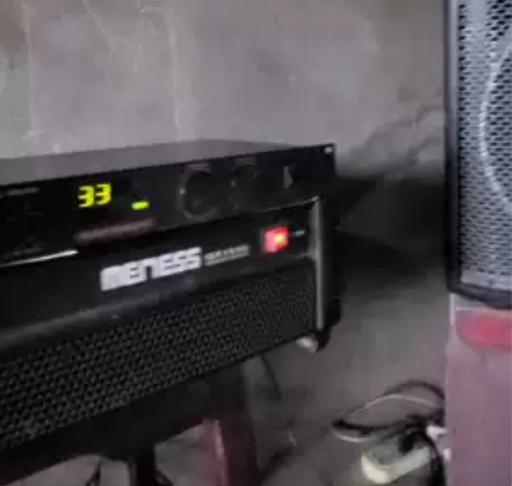 百威音箱一对，美国进口，meness功放一...