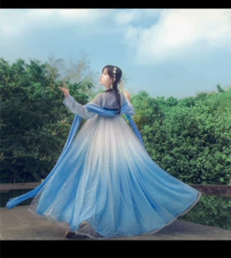 图一图二同款紫色齐胸襦裙，紫色绝版了，现在...