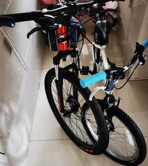 26寸红色美利达勇士300DS，物业不让放...