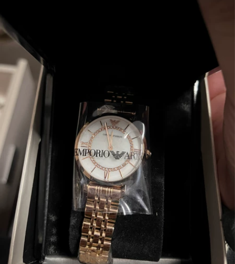 阿玛尼手表 阿玛尼手表贝壳质感表盘AR19...