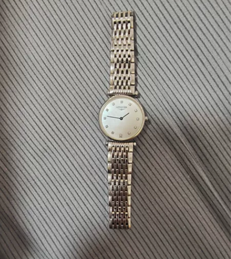 浪琴手表低价出售，需要的联系，可验货！ 感...