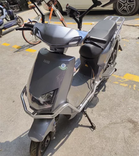 台铃电动车,原价3700,使用1个月,电池...