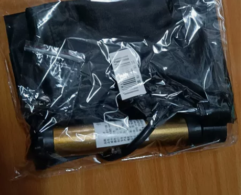 篮球三件套，球袋，打气筒，两球针，没开包装...